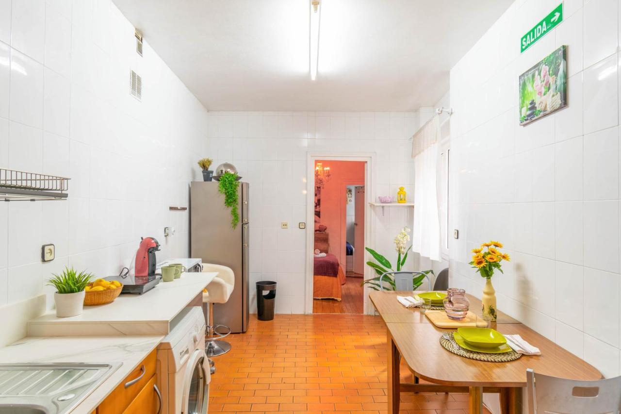 Acogedor Apartamento En El Corazon De Pamplona Exterior foto